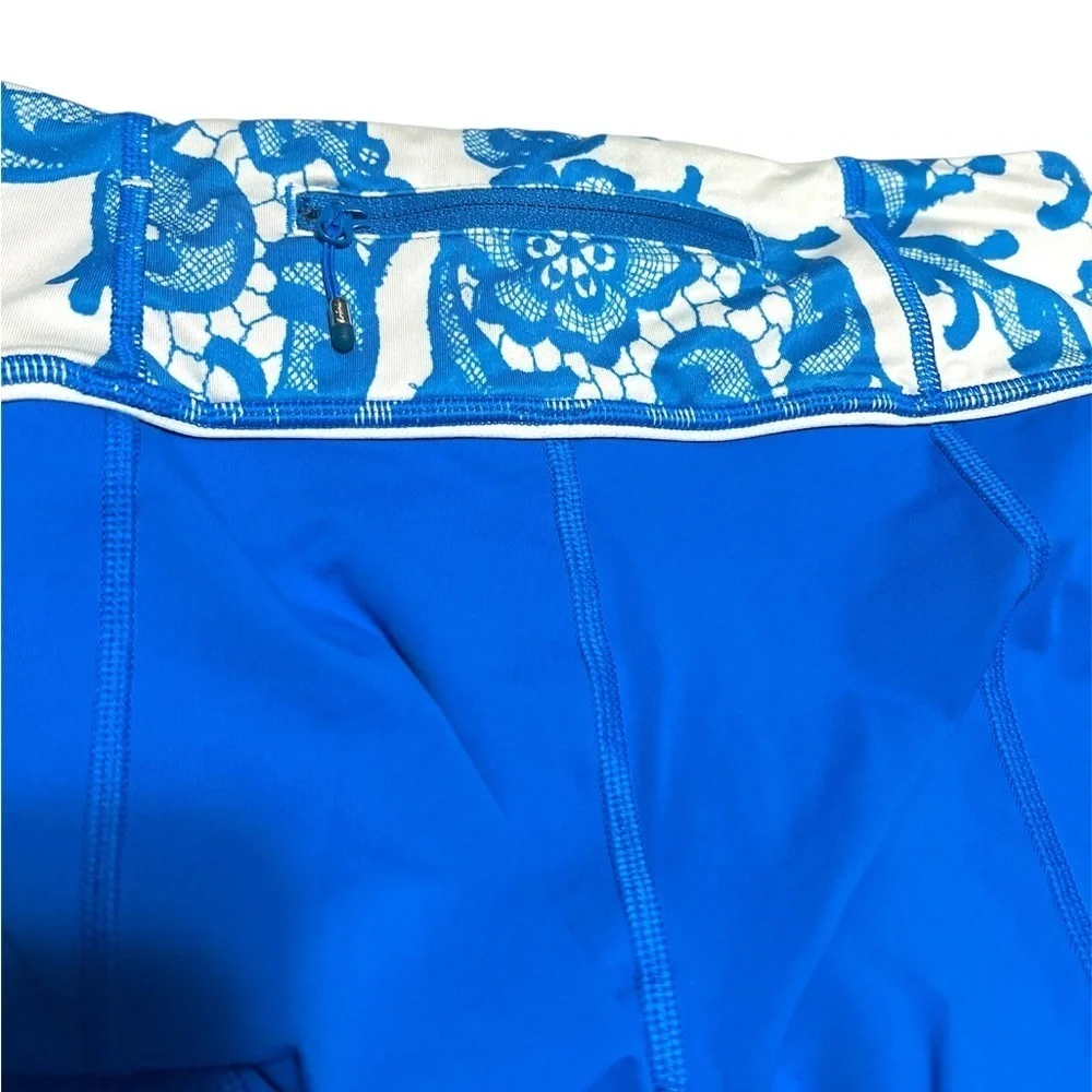Lululemon Blue Floral Capri Leggings Sz/4